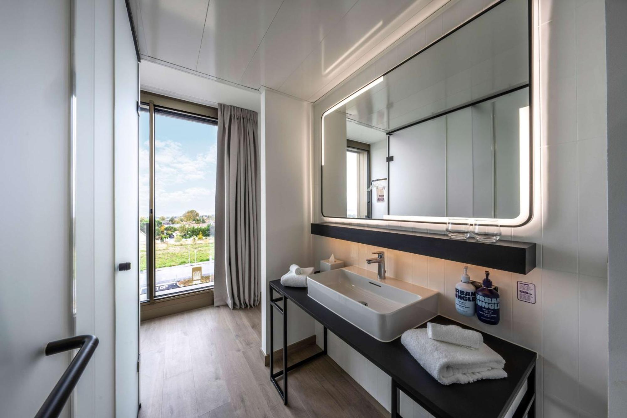 Yotel Geneva Lake Founex Buitenkant foto